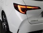 Toyota Corolla Touring Sports Hybrid 140 GR Sport *DEMO* | Sportstoelen | Half lederen bekleding | Parkeersensoren V+A |