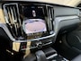 Volvo V60 T6 Plug-in hybrid AWD Ultra Dark | Panoramadak | Head-up Display | Harman Kardon | Leder | Adaptieve Cruise Control | Trekhaak |