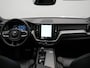 Volvo XC60 T6 AWD Ultimate Dark Long Range Plug In Hybrid 350pk Dealer O.H. PHEV | Panodak | Adaptive Cruise | Head Up | 360 Camera | Lederen Sportstoelen Memory & Verwarmd | 21"L.M | Google Assistent | Stuur Verwarmd | DAB |