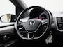 Volkswagen Up! 1.0 High up | ACHTERUITRIJCAMERA | STOELVERWARMING | CLIMATE CONTROL | CRUISE CONTROL | LICHMETALEN VELGEN |