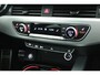 Audi A4 Avant 40 TFSI 190pk 2x S-Line Trekhaak Led Virtual Cockpit Navigatie