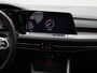 Volkswagen Golf 1.5 eTSI R-Line 130 PK | R-Line | Automaat | Panoramadak | Navigatie | Parkeersensoren | Climate Control | Digital Cockpit Pro | Privacy Glass | Sportonderstel | Keyless | Apple Carplay | Android Auto | LED | Lichtmetalen velgen |