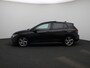 Volkswagen Golf 1.5 eTSI R-Line 130 PK | R-Line | Automaat | Panoramadak | Navigatie | Parkeersensoren | Climate Control | Digital Cockpit Pro | Privacy Glass | Sportonderstel | Keyless | Apple Carplay | Android Auto | LED | Lichtmetalen velgen |
