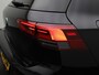 Volkswagen Golf 1.5 eTSI R-Line 130 PK | R-Line | Automaat | Panoramadak | Navigatie | Parkeersensoren | Climate Control | Digital Cockpit Pro | Privacy Glass | Sportonderstel | Keyless | Apple Carplay | Android Auto | LED | Lichtmetalen velgen |