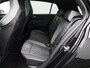 Volkswagen Golf 1.5 eTSI R-Line 130 PK | R-Line | Automaat | Panoramadak | Navigatie | Parkeersensoren | Climate Control | Digital Cockpit Pro | Privacy Glass | Sportonderstel | Keyless | Apple Carplay | Android Auto | LED | Lichtmetalen velgen |