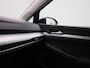 Volkswagen Golf 1.0 TSI Life 110 PK | Airco | Navigatie | Apple Carplay | Parkeersensoren vóór en achter | Adaptieve Cruise Control | Rijstrook behoudassistent | Auto Hold | Buitenspiegels elektrisch verstelbaar en verwarmbaar |