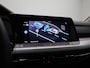 Volkswagen Golf 1.0 TSI Life 110 PK | Airco | Navigatie | Apple Carplay | Parkeersensoren vóór en achter | Adaptieve Cruise Control | Rijstrook behoudassistent | Auto Hold | Buitenspiegels elektrisch verstelbaar en verwarmbaar |