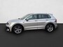 Volkswagen Tiguan 1.4 TSI 125PK R-Line ALL SEASON / TREKHAAK / NAVI / PDC V+A