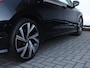 Volkswagen Golf 1.5 TSI R-Line | Navigatie | LED Plus | Climate control | Side Assist | Achteruitrijcamera | Trekhaak | 18" Bergamo |