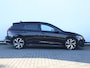 Volkswagen Golf 1.5 TSI R-Line | Navigatie | LED Plus | Climate control | Side Assist | Achteruitrijcamera | Trekhaak | 18" Bergamo |
