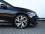 Volkswagen Golf 1.5 TSI R-Line | Navigatie | LED Plus | Climate control | Side Assist | Achteruitrijcamera | Trekhaak | 18" Bergamo |