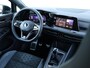 Volkswagen Golf 1.5 TSI R-Line | Navigatie | LED Plus | Climate control | Side Assist | Achteruitrijcamera | Trekhaak | 18" Bergamo |