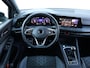 Volkswagen Golf 1.5 TSI R-Line | Navigatie | LED Plus | Climate control | Side Assist | Achteruitrijcamera | Trekhaak | 18" Bergamo |