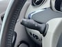 Renault Zoe Q210 Intens Quickcharge 22 kWh (AccuHuur) / Camera / Climate / Keyless / Parkeersensoren. Achter /