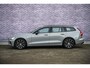 Volvo V60 2.0 T6 Plug-in hybrid AWD Plus Dark | Trekhaak | 360 Camera | Harman Kardon audio | Stoel- en stuurwielverwarming | Adaptive cruise control | Dode hoek detectie BLIS |