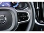 Volvo V60 2.0 T6 Plug-in hybrid AWD Plus Dark | Trekhaak | 360 Camera | Harman Kardon audio | Stoel- en stuurwielverwarming | Adaptive cruise control | Dode hoek detectie BLIS |
