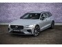 Volvo V60 2.0 T6 Plug-in hybrid AWD Plus Dark | Trekhaak | 360 Camera | Harman Kardon audio | Stoel- en stuurwielverwarming | Adaptive cruise control | Dode hoek detectie BLIS |