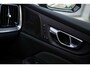 Volvo V60 2.0 T6 Plug-in hybrid AWD Plus Dark | Trekhaak | 360 Camera | Harman Kardon audio | Stoel- en stuurwielverwarming | Adaptive cruise control | Dode hoek detectie BLIS |