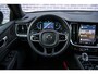Volvo V60 2.0 T6 Plug-in hybrid AWD Plus Dark | Trekhaak | 360 Camera | Harman Kardon audio | Stoel- en stuurwielverwarming | Adaptive cruise control | Dode hoek detectie BLIS |