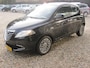 Lancia Ypsilon 0.9 TwinAir Gold met trekhaak apk 17-10-2026
