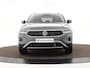 Volkswagen T-Roc 1.5 TSI 150pk DSG Life Edition · Apple/Android Car Play · Camera · Keyless · Navigatie · P-Sensoren · Park Assist · 17'' Inch · Garantie t/m Februari 2027