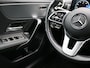Mercedes-Benz A-klasse 180 Business Solution Luxury Distronic | Sfeerverlichting | Achteruitrijcamera | Ledkoplampen | Stoelverwarming Voor | Inclusief 24 maanden Mercedes-Benz Certified garantie voor Europa.