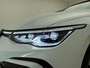 Volkswagen Golf 1.5 eTSI R-Line Business | Automaat | Schuif/Kanteldak | Stoelverwarming | Camera | Adaptieve Cruise | Apple Carplay / Android Auto | Achterbankverwarming |