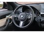 BMW X1 sDrive20i 192pk Aut. High Executive | M Sport | Navi | Climate | Panoramadak | Head-up Display | Elektrische Achterklep | Stoelverwarming | PDC | Trekhaak