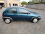 Opel Corsa 1.4i Swing Audio Altijd binnen gestaan. vol jaar apk