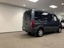 Mercedes-Benz Sprinter L1H1 Rolstoelbus Zelfrijder Rolstoel achter stuur
