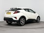Toyota C-HR 1.8 Hybrid Dynamic | Navigatie | Apple Carplay / Android Auto | Keyless | Adaptive Cruise | Clima | Parkeersensoren voor/achter | Camera | 18 inch