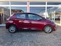 Toyota Yaris 1.5 Hyb. Des. Red