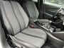 Peugeot 2008 1.2 Turbo 100 PK Allure Pack | Trekhaak 1200KG | Navigatie | Keyless Start | Lichtmetaal | Camera | Parkeersensoren Achter | Cruise Control | Climate control | LED Dagrijverlichting | 17" Lichtmetalen Velgen | Hoge Zitpositie |