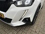 Peugeot 2008 1.2 Turbo 100 PK Allure Pack | Trekhaak 1200KG | Navigatie | Keyless Start | Lichtmetaal | Camera | Parkeersensoren Achter | Cruise Control | Climate control | LED Dagrijverlichting | 17" Lichtmetalen Velgen | Hoge Zitpositie |