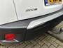 Peugeot 2008 1.2 Turbo 100 PK Allure Pack | Trekhaak 1200KG | Navigatie | Keyless Start | Lichtmetaal | Camera | Parkeersensoren Achter | Cruise Control | Climate control | LED Dagrijverlichting | 17" Lichtmetalen Velgen | Hoge Zitpositie |