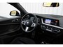 BMW 1-Serie 118i High Executive M-sport | Incl. 12 maanden garantie | Cruise control | Kuipstoelen | Schuif/kantel dak | Climate control | Apple carplay | Navigatie | DAB radio | Harman/Kardon |