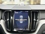 Volvo XC60 2.0 T8 Plug-in hybrid AWD R-Design |Facelift|Pano|Bowers & Wilkins|Stoel Ventilatie|Pilot Assist|Trekhaak