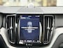 Volvo XC60 2.0 T8 Plug-in hybrid AWD R-Design |Facelift|Pano|Bowers & Wilkins|Stoel Ventilatie|Pilot Assist|Trekhaak