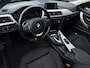 BMW 3-Serie Touring 320i High Executive /Apple & Android Carplay/Panoramadak/Sportstoelen verw./HiFi Audio/Park. Sens. V+A/Clima Contr./18''LMV/(MET GARANTIE*)