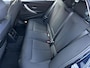 BMW 3-Serie Touring 320i High Executive /Apple & Android Carplay/Panoramadak/Sportstoelen verw./HiFi Audio/Park. Sens. V+A/Clima Contr./18''LMV/(MET GARANTIE*)