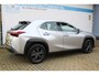Lexus UX 250h | Achteruitrijcamera | Keyless entry/start | Climate controle | Cruise controle | Lane Assist | DAB | Draadloze telefoonlader | Apple CarPlay/Android Auto | Virtual cockpit |