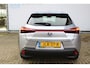 Lexus UX 250h | Achteruitrijcamera | Keyless entry/start | Climate controle | Cruise controle | Lane Assist | DAB | Draadloze telefoonlader | Apple CarPlay/Android Auto | Virtual cockpit |