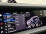 Porsche Cayenne 3.0 E-Hybrid | 360 Camera | ACC | Sport-Design | Panorama | Soft-Close | Nachtzicht | Stoelventilatie | BOSE | Sport-Chrono | Luchtvering | Trekhaak | Stoelverwarming V+A | Sport-Uitlaat | Matrix-LED | 22'' | Keyless-Entry | Stuurverwarming | Comfortstoelen | Memory | Carplay |