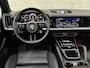 Porsche Cayenne 3.0 E-Hybrid | 360 Camera | ACC | Sport-Design | Panorama | Soft-Close | Nachtzicht | Stoelventilatie | BOSE | Sport-Chrono | Luchtvering | Trekhaak | Stoelverwarming V+A | Sport-Uitlaat | Matrix-LED | 22'' | Keyless-Entry | Stuurverwarming | Comfortstoelen | Memory | Carplay |