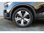 Volvo C40 Recharge Ultimate 69 kWh | Trekhaak Elektrisch Uitklapbaar | Stof/kunstlederen Bekleding | Electronic Climate Controle | Voorstoelen + Stuurwiel Verwarmend | Warmtepomp | Panoramadak | Bots Herkenning En Activatie | Cruise Control Adaptief Met Stop&Go En Stuurhulp | Dodehoekdetectie Met Correctie | Keyless Entry + Keyless Start |