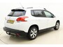 Peugeot 2008 1.2T Style | 82PK | Navigatie | Trekhaak | Panorama Dak | Climate Control | Automatische Verlichting | Cruise Control | Bluetooth | Parkeer Sensoren Achter |