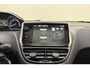 Peugeot 2008 1.2T Style | 82PK | Navigatie | Trekhaak | Panorama Dak | Climate Control | Automatische Verlichting | Cruise Control | Bluetooth | Parkeer Sensoren Achter |