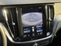 Volvo V60 2.0 T4 Inscription | Trekhaak | Lederen bekleding | Adaptive cruise control | 19" velgen | Stoelverwarming | Parkeersensoren voor + achter | Dode hoek detectie BLIS | Achteruitrijcamera |