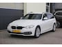 BMW 3-Serie Touring 320i High Executive | Trekhaak |