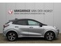 Ford Puma 1.0-125pk EcoBoost Mild-Hybrid ST-Line, two-tone. Alwéér een prachtige hoogzitter met slechts 9.400km ! Autm. airco, camera 360gr., LM wln, side- en lane assist, adaptieve cruise cntrl, navigatie, telefoonvoorb., stoel-, stuur-- en voorraamverw. etc.